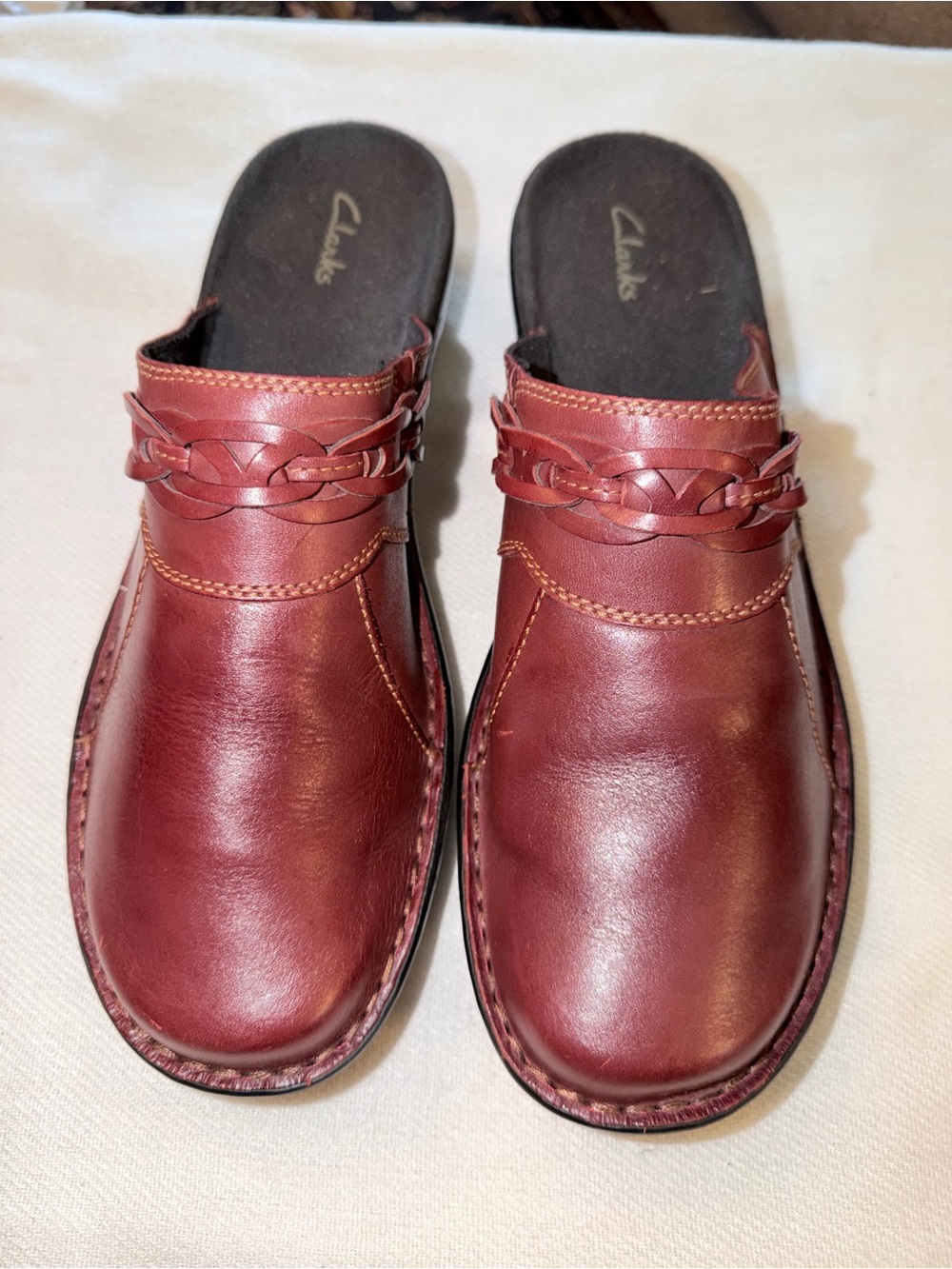 🌸Clarks Brown Leather Slip-On Loafers with Braided Accent